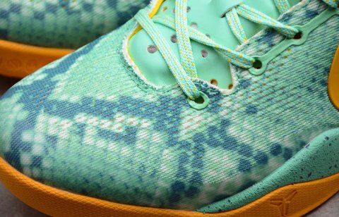 NIKE Kobe 8 - Glow Sneakers - Green Unisex Streetwear Limited Edition