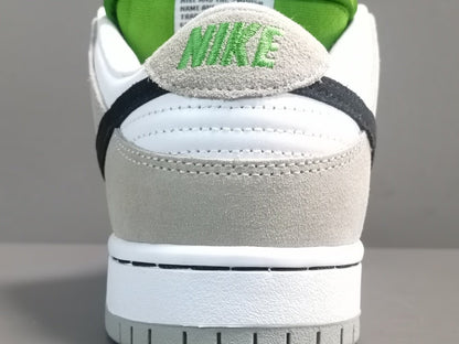 NIKE Sb Dunk - Chlorophyll Sneakers - Black Unisex Streetwear Limited Edition