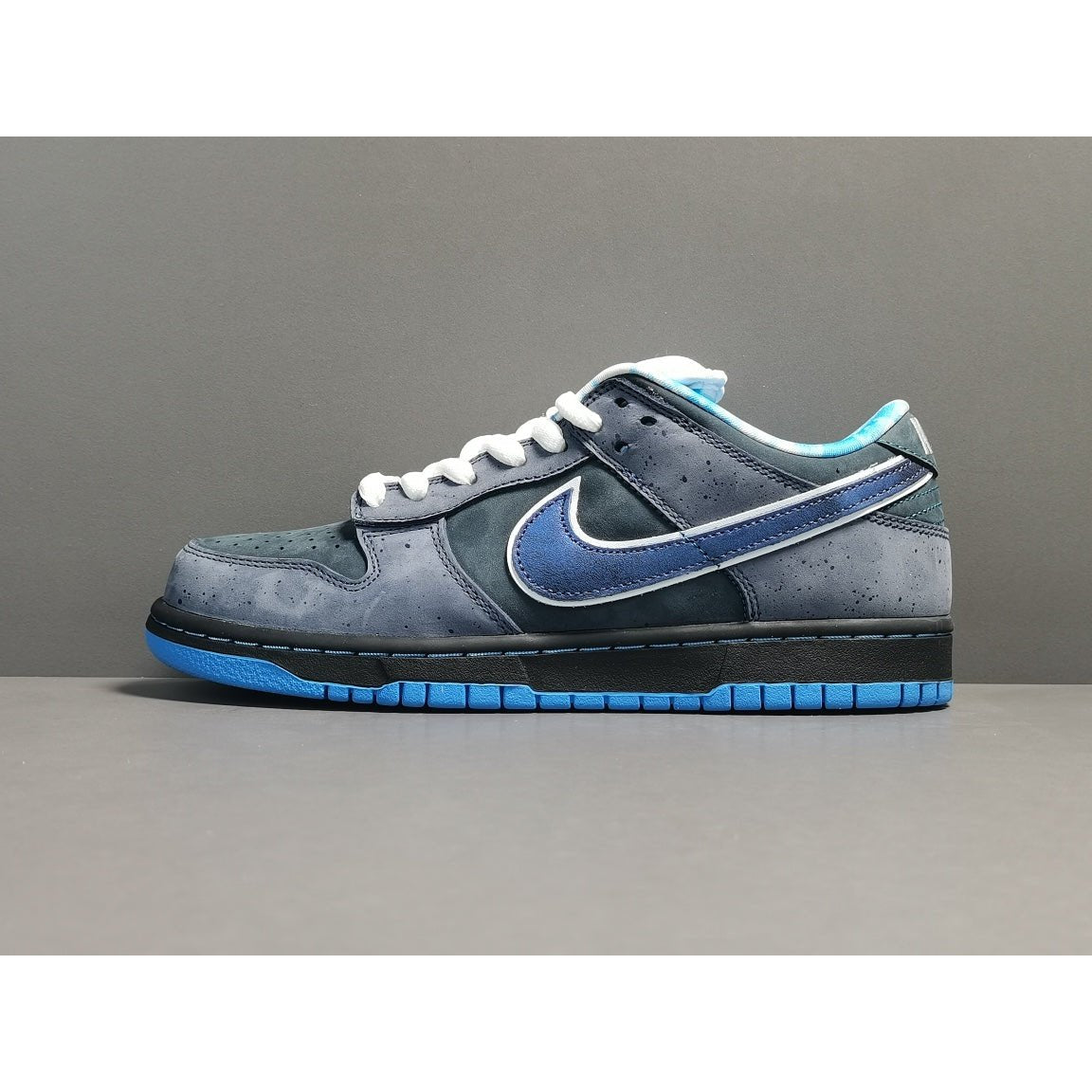 NIKE Sb Dunk - Concepts Lobster Sneakers - Blue Unisex Streetwear Limited Edition