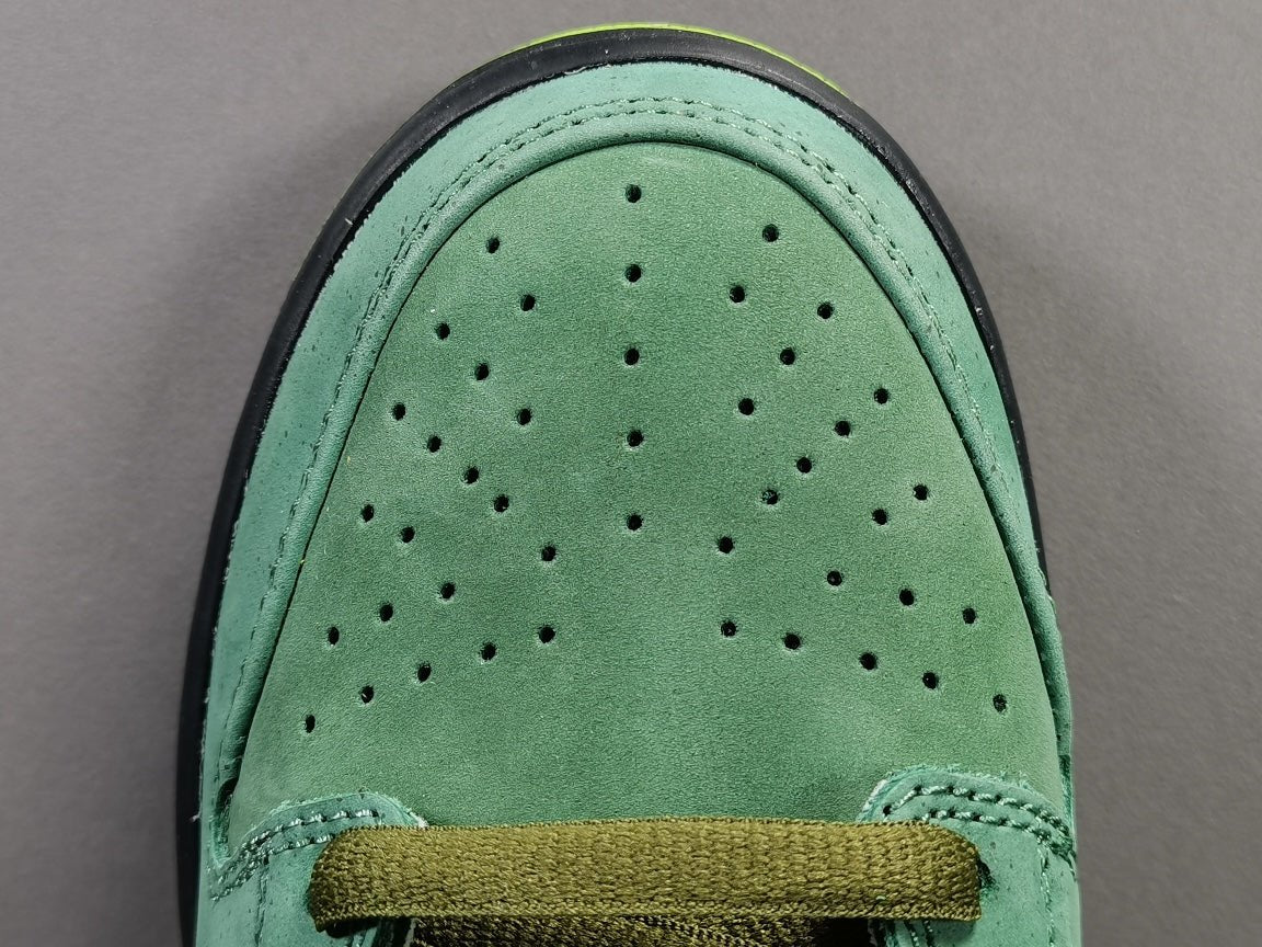 NIKE SB DUNK x CONCEPTS GREEN LOBSTER - logo - replica sneakers