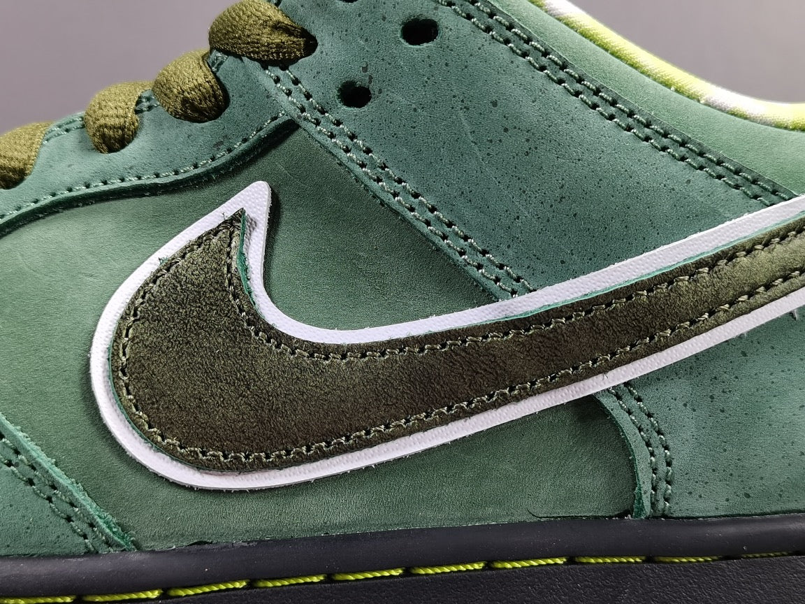 NIKE Sb Dunk - Concepts Lobster Sneakers - Green Unisex Streetwear Limited Edition