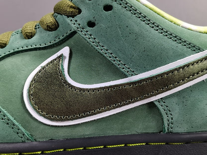 NIKE Sb Dunk - Concepts Lobster Sneakers - Green Unisex Streetwear Limited Edition