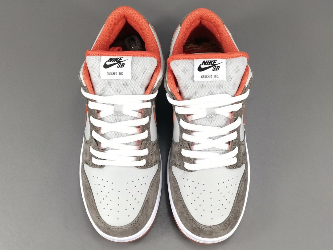 NIKE Sb Dunk - Crushed D.c. - Red Unisex Streetwear Limited Edition