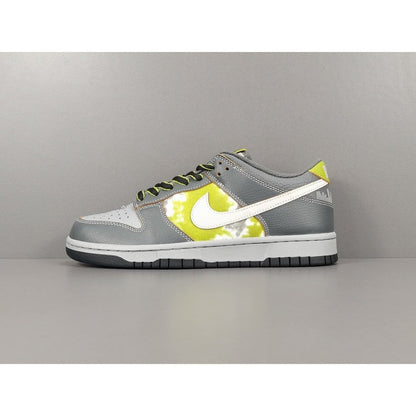 NIKE Sb Dunk - Huf (friends And Family) - Red Unisex Streetwear Limited Edition