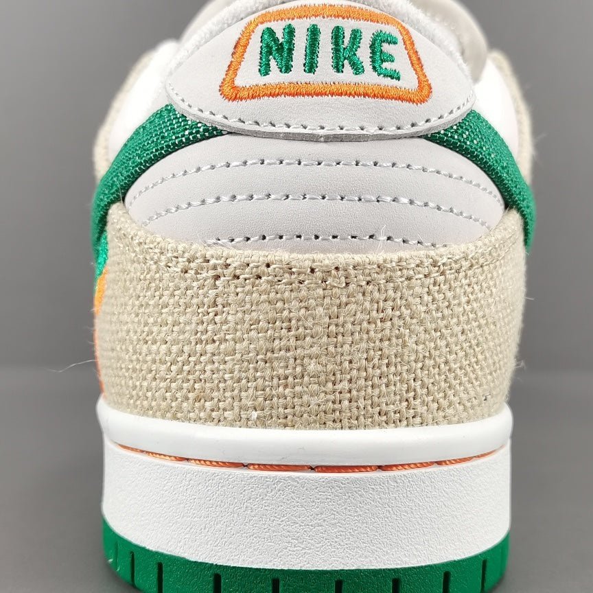 NIKE Sb Dunk - Jarritos Sneakers - Red Unisex Streetwear Limited Edition