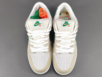 NIKE Sb Dunk - Jarritos Sneakers - Red Unisex Streetwear Limited Edition