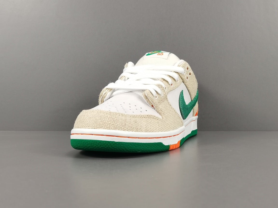 NIKE Sb Dunk - Jarritos Sneakers - Red Unisex Streetwear Limited Edition