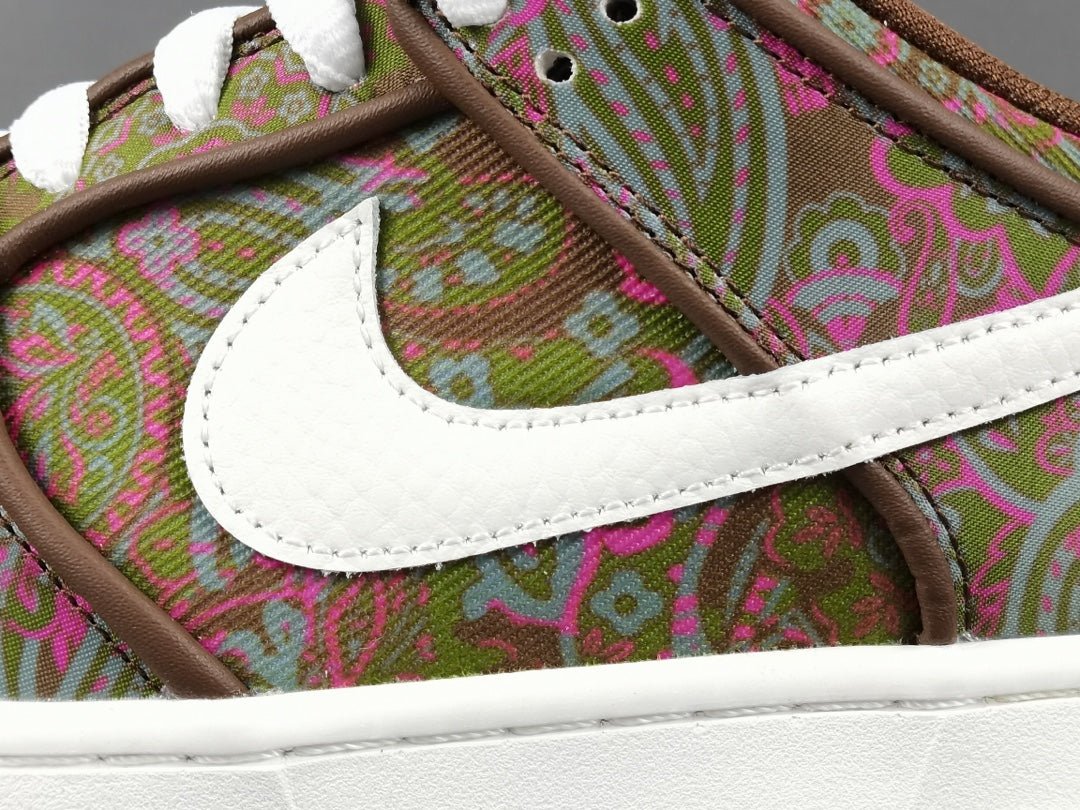 NIKE Sb Dunk - Paisley - Brown Unisex Streetwear Limited Edition