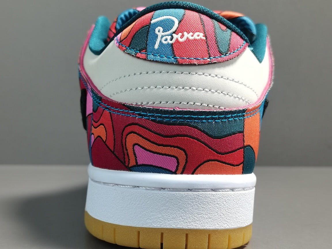 NIKE Sb Dunk - Parra Abstract Art Sneakers - Red Unisex Streetwear Limited Edition
