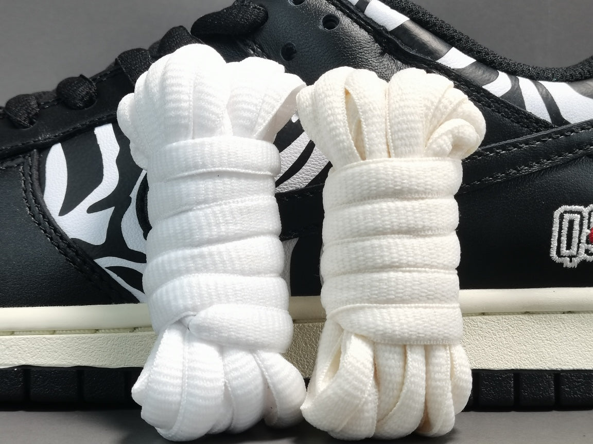 NIKE Sb Dunk - Quartersnacks Sneakers - Zebra Unisex Streetwear Limited Edition