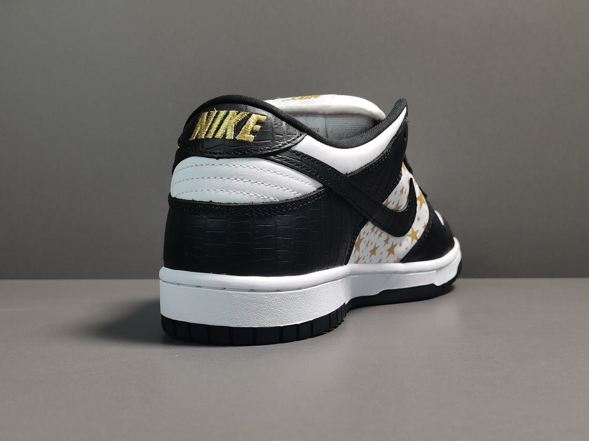 NIKE Sb Dunk - Supreme Stars Sneakers - Black Unisex Streetwear Limited Edition