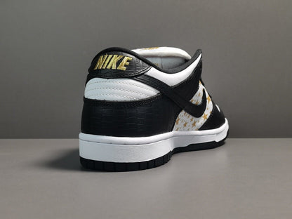 NIKE Sb Dunk - Supreme Stars Sneakers - Black Unisex Streetwear Limited Edition