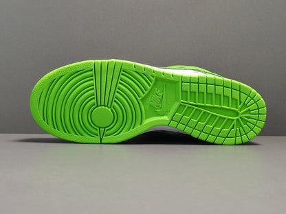 NIKE Sb Dunk - Supreme Stars Mean Sneakers - Green Unisex Streetwear Limited Edition