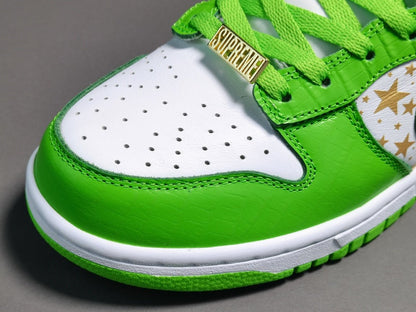 NIKE Sb Dunk - Supreme Stars Mean Sneakers - Green Unisex Streetwear Limited Edition