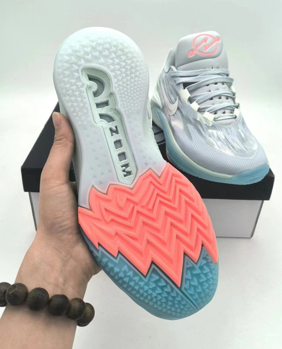 NIKE Zoom G.t. Cut 2 - Avant-garde Sneakers - Black Unisex Streetwear Limited Edition